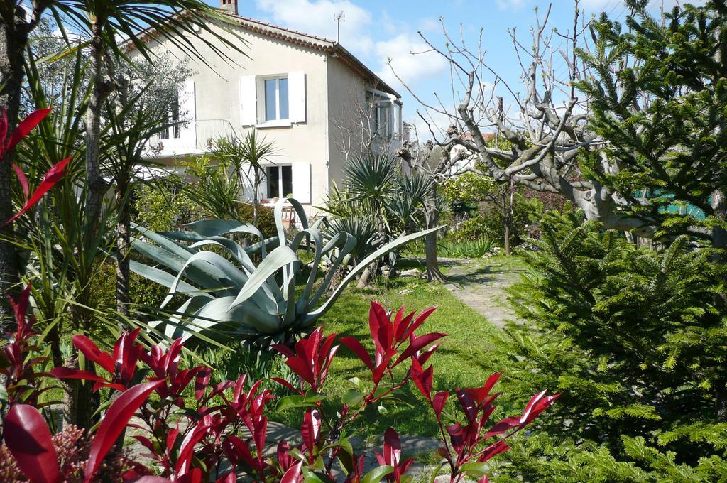 Appartement D Artiste Hyères Екстериор снимка